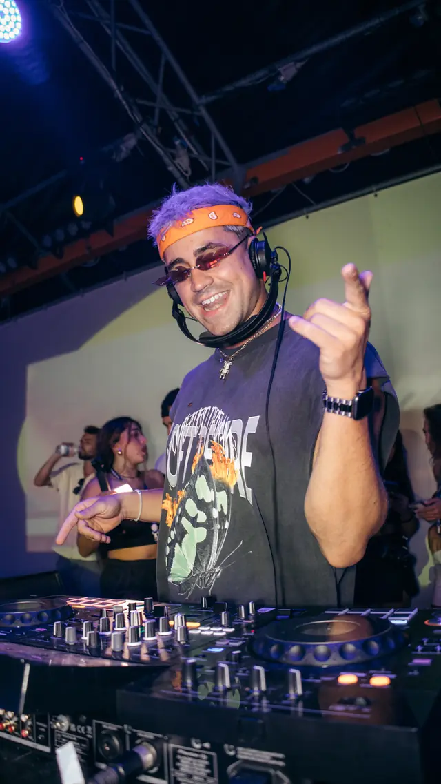 JK behind the decks, vertical clip